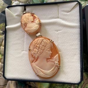Italian pendant